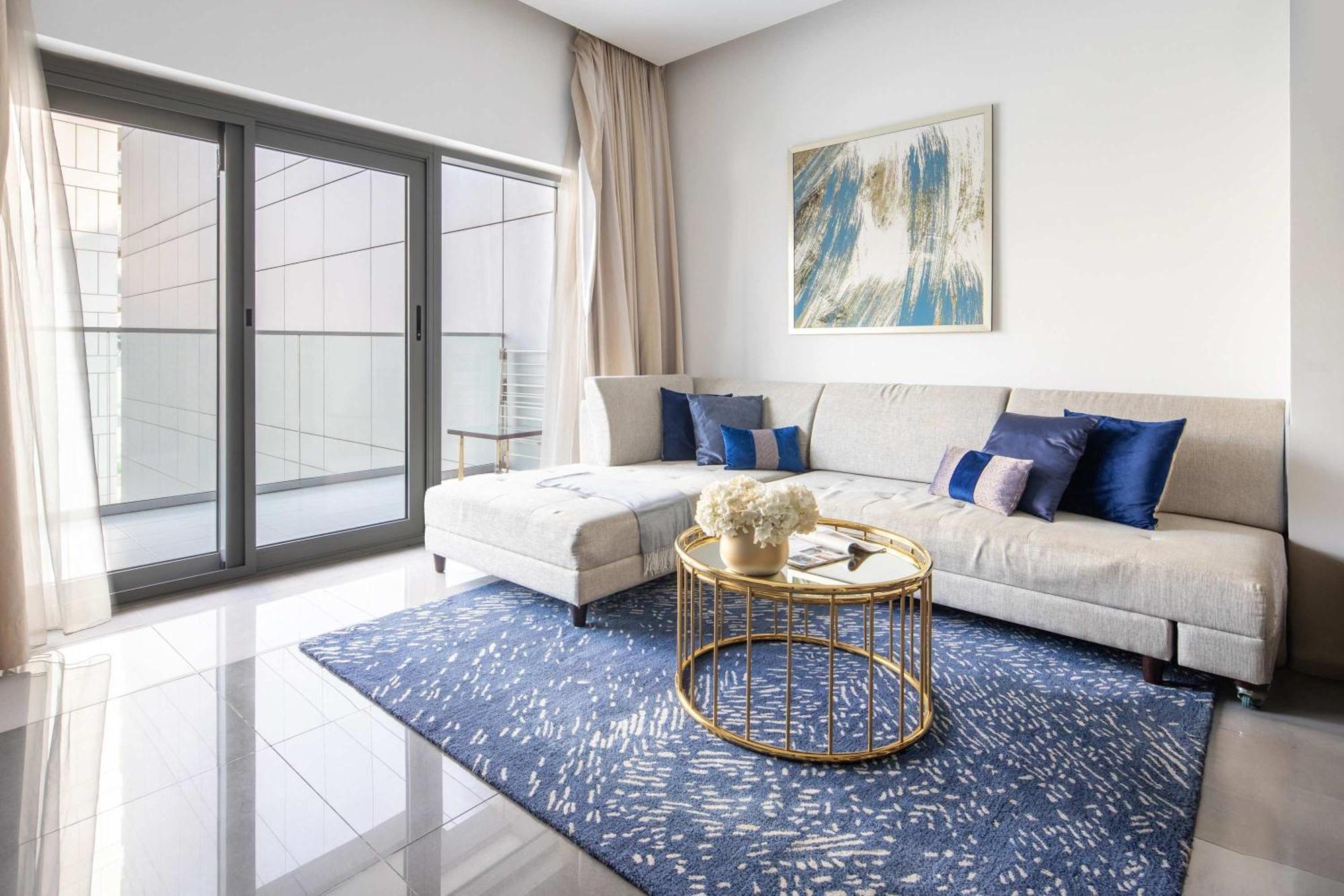 Frank Porter - Damac Majestine